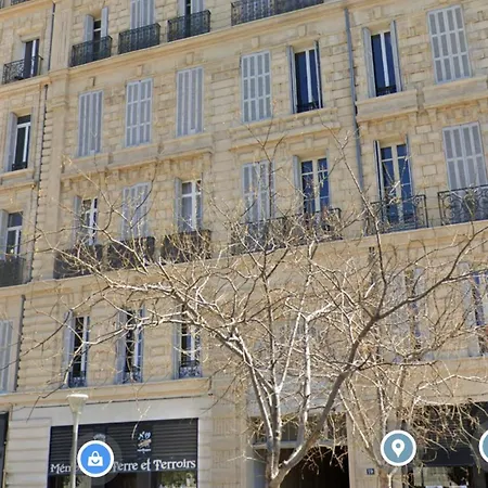 T2 Vue Au Pied De La Major * Марсель